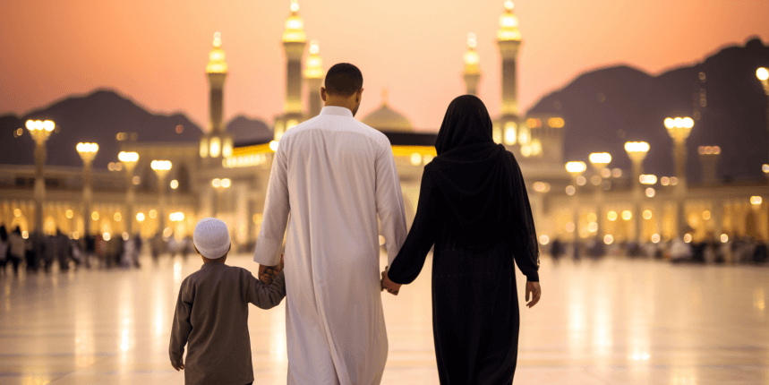 Happy Muslim family in Makkah, bonding together with joyful smiles. The family members are the central focus, while the surrounding individuals remain intentionally blurred, symbolizing their close-knit Mahram relationships and unity during their pilgrimage.